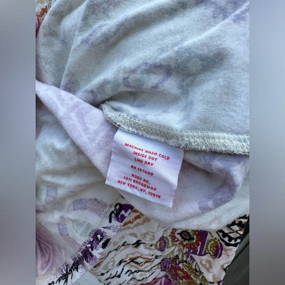 Ruby Rd Aztec With Writing Top - Picture 5 of 6